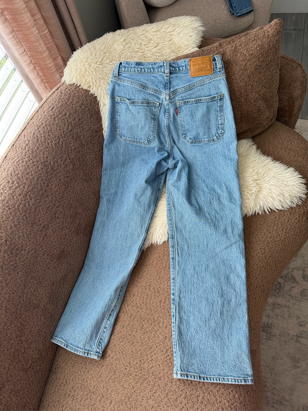 Levi’s Ribcage Straight Jeans - Picture 5 of 7